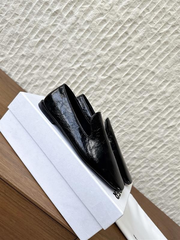 2025112717142086 320